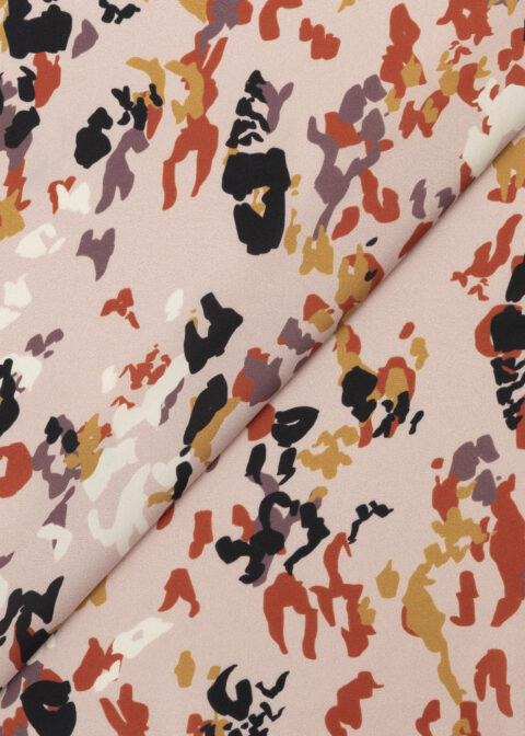 Imprimé camouflage rose